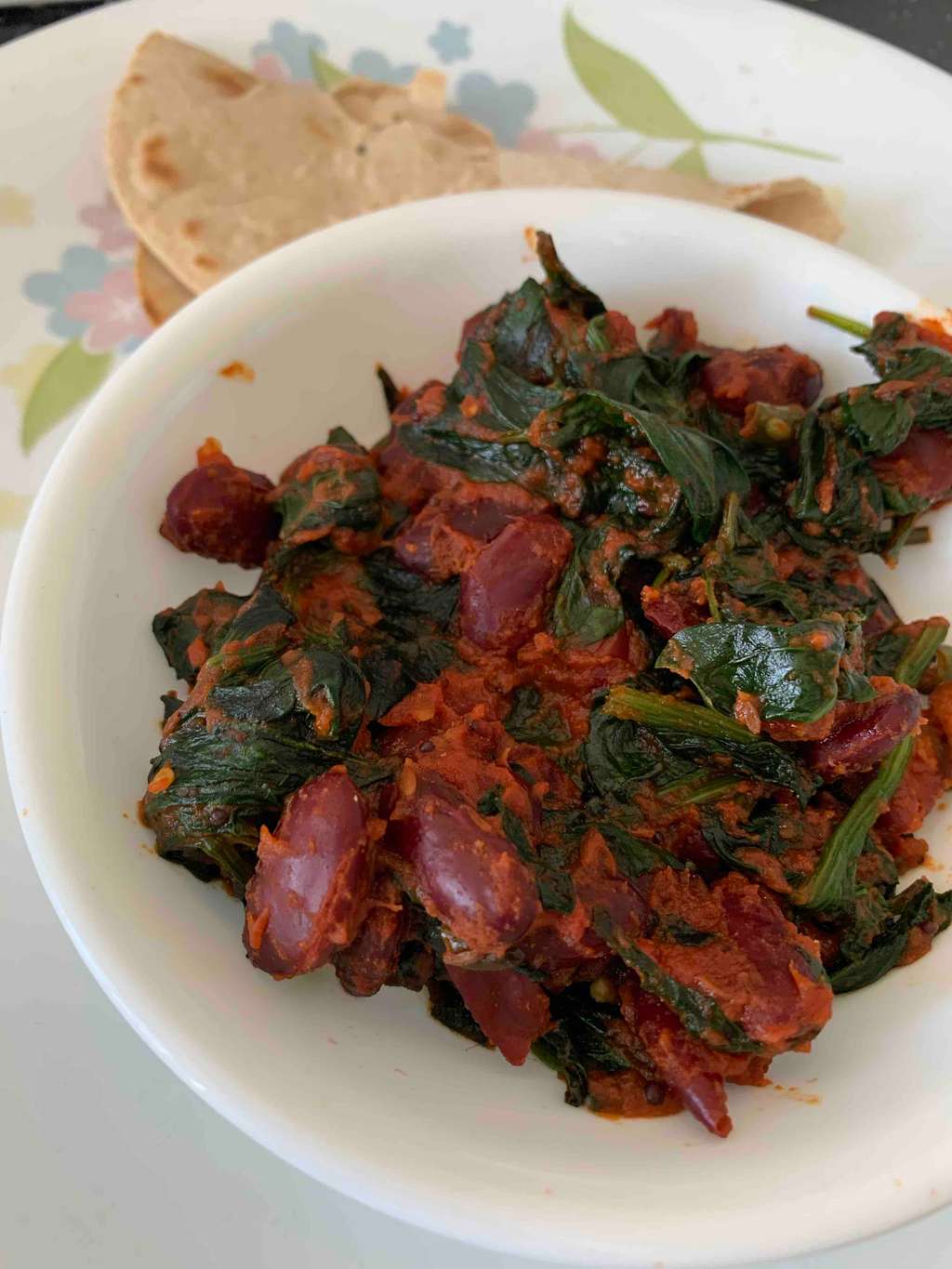 Palak Rajma with Roti