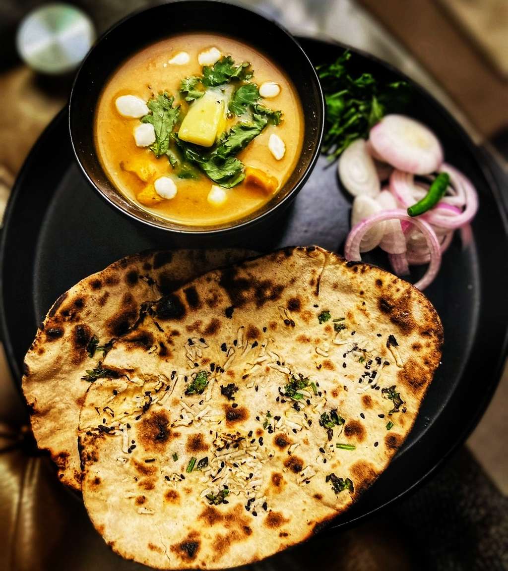 Zero Oil Butter Chicken with garlic atta naan