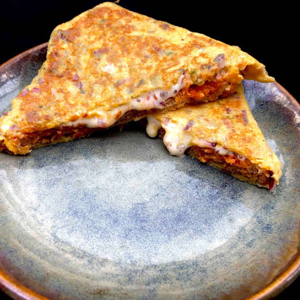 Schezwan Cheese Omelette