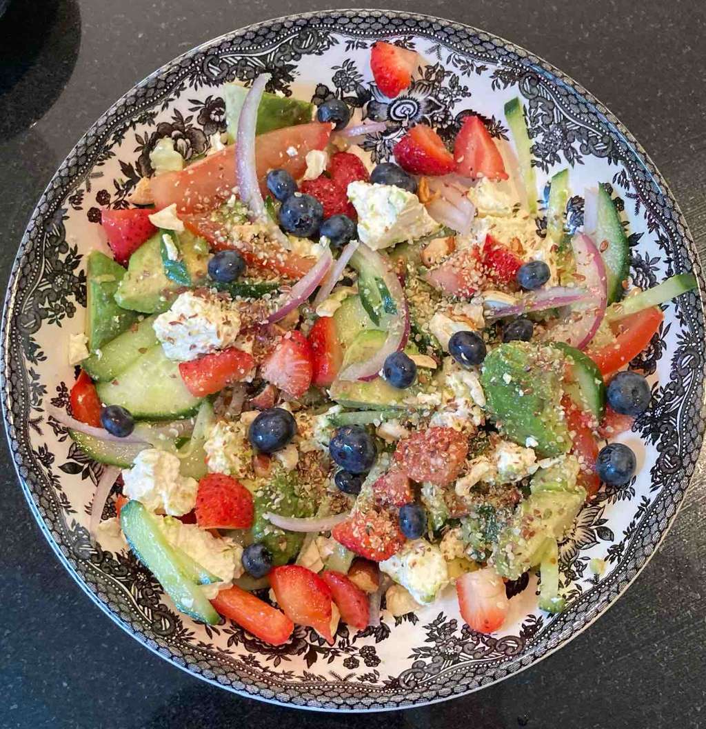 Delicious avocado cucumber berries salad (a full meal)