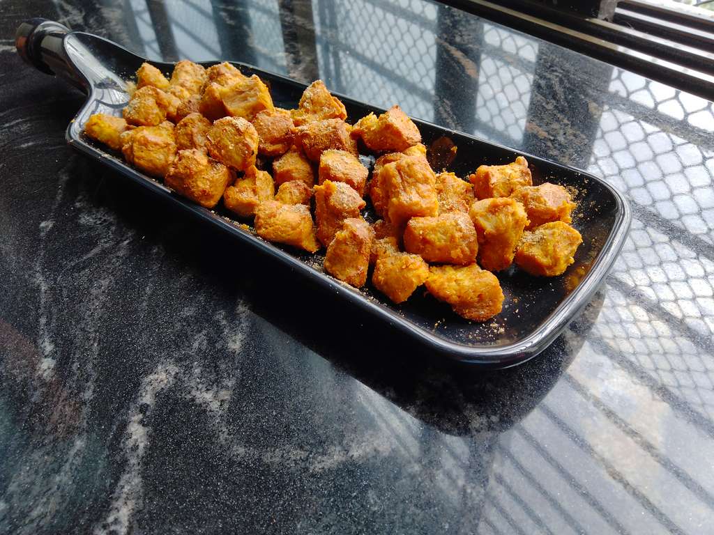 Air fried soya chunks