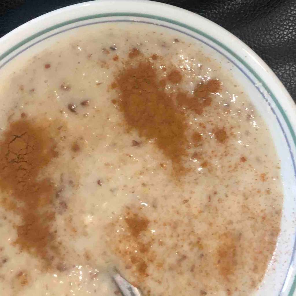 whey oats with cinnamon powder