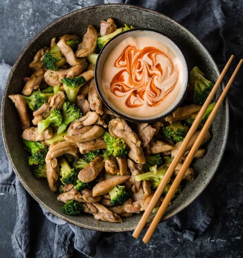 chicken stir fry with broccoli