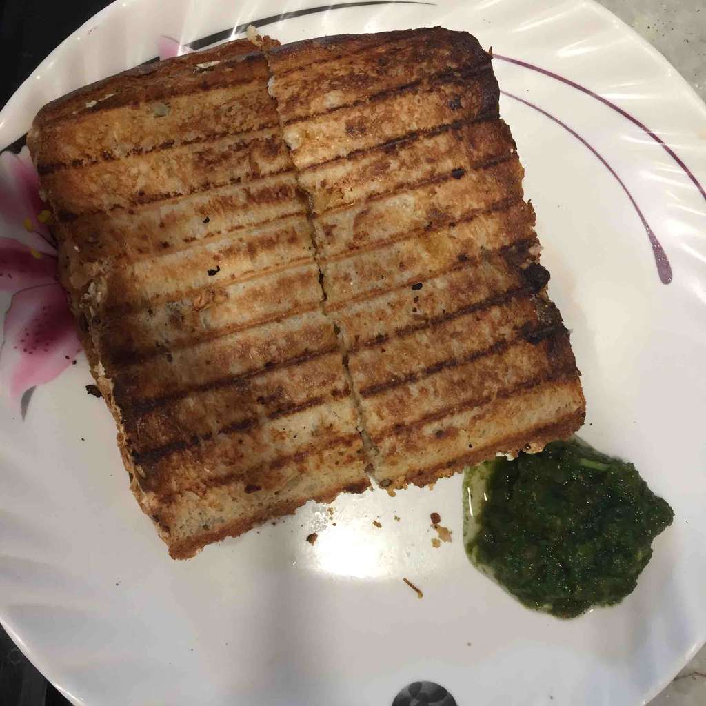 Multigrain paneer stuffed bread 