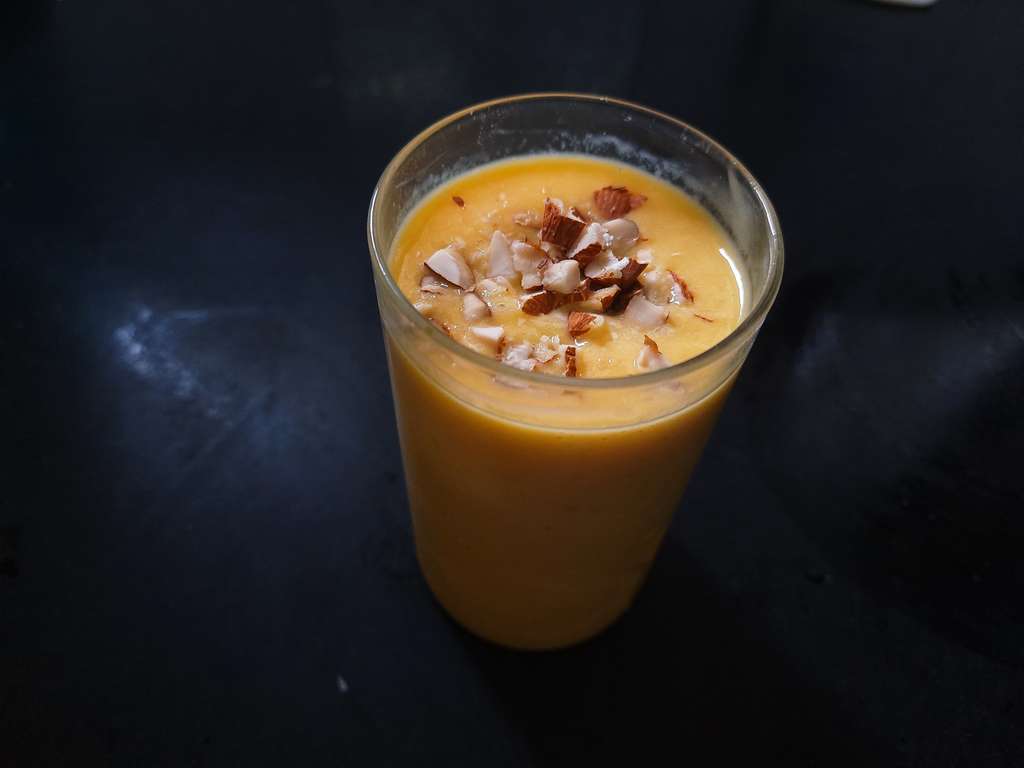 mango protien smoothie