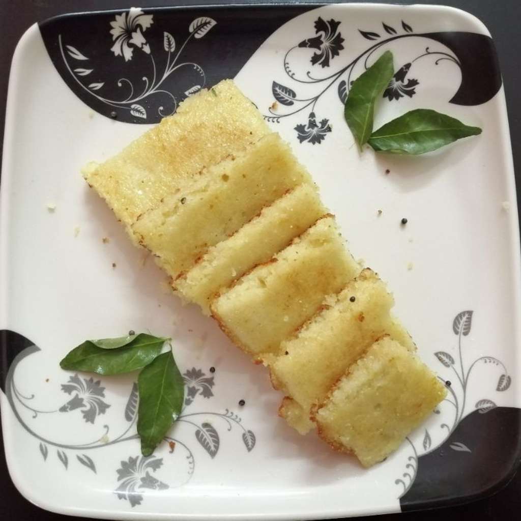 Semolina cake