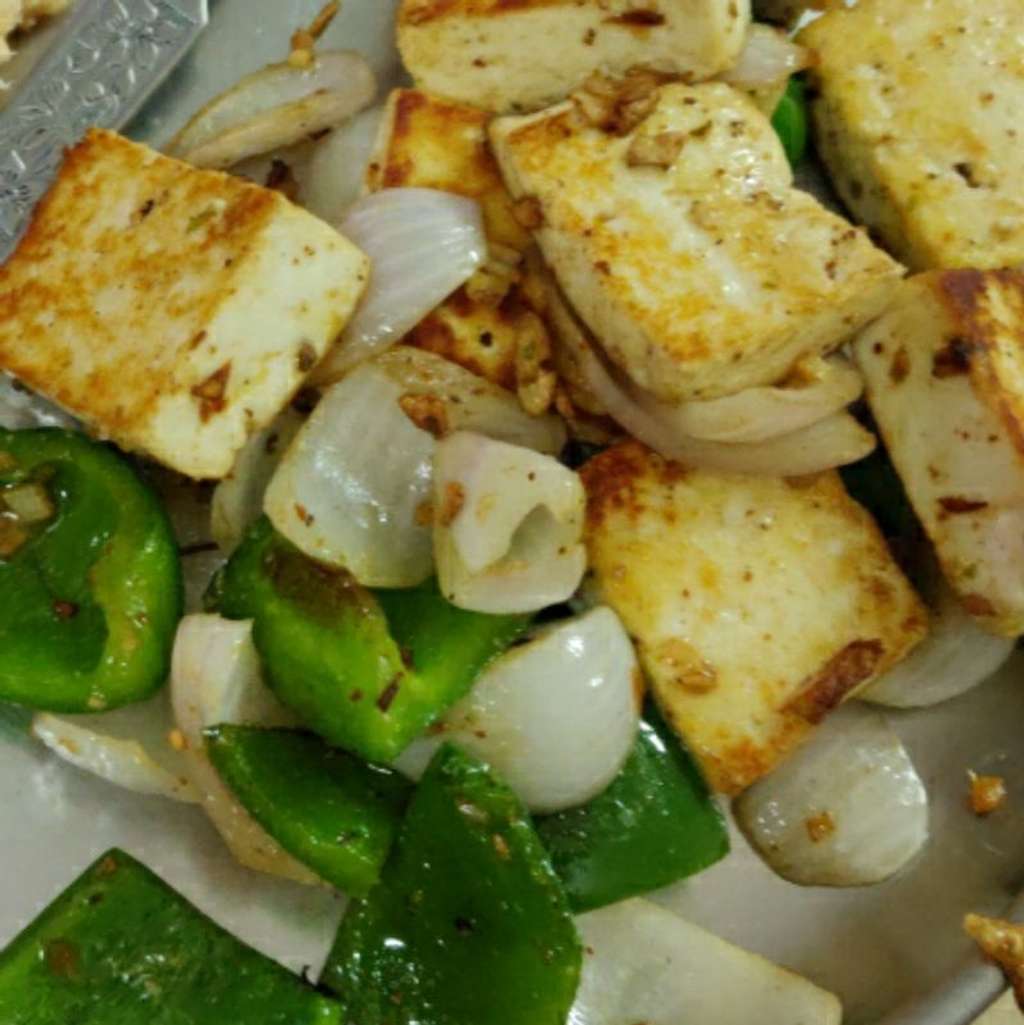 Paneer and Capsicum fry