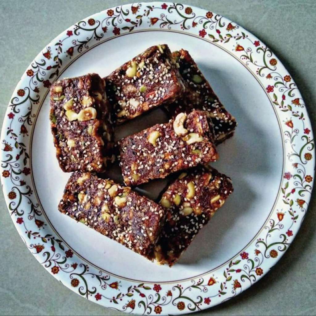 Nutty energy bars