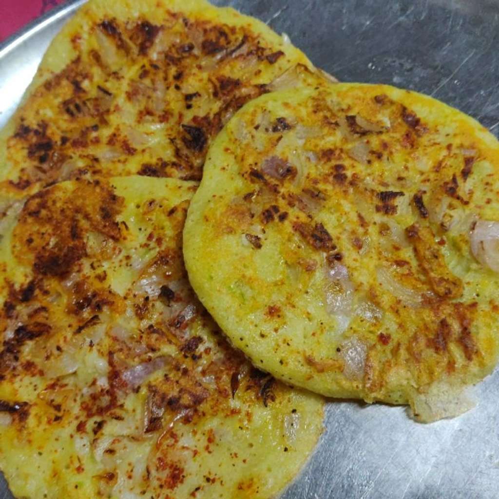 Moong Daal Uttapam