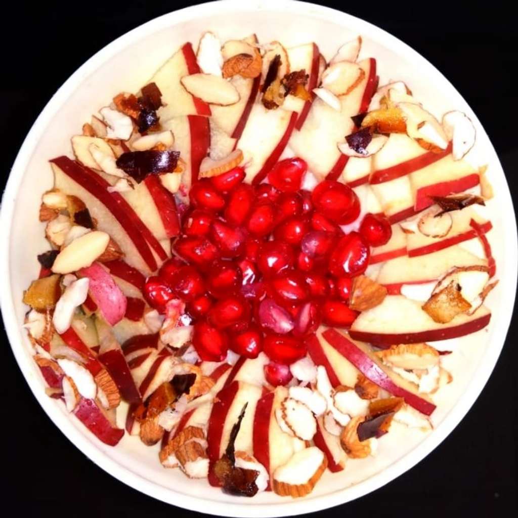 Fruity-nuty oatmeal