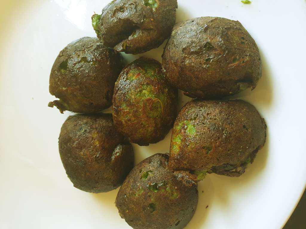Appe Palak Paneer