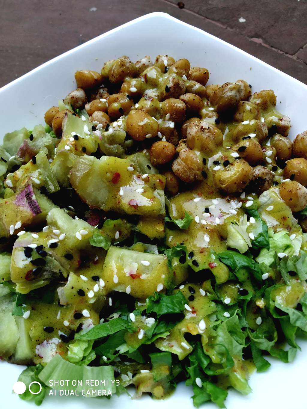 Chick pea salad with creamy tahini dressing
