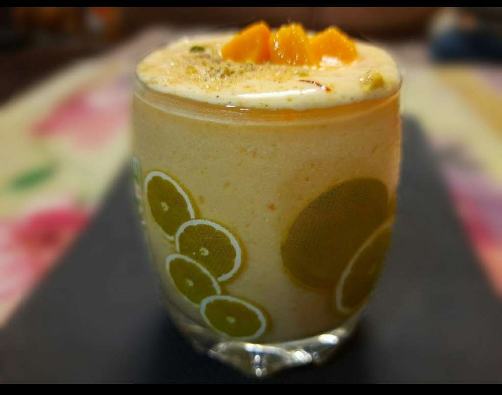Mango whey smoothie