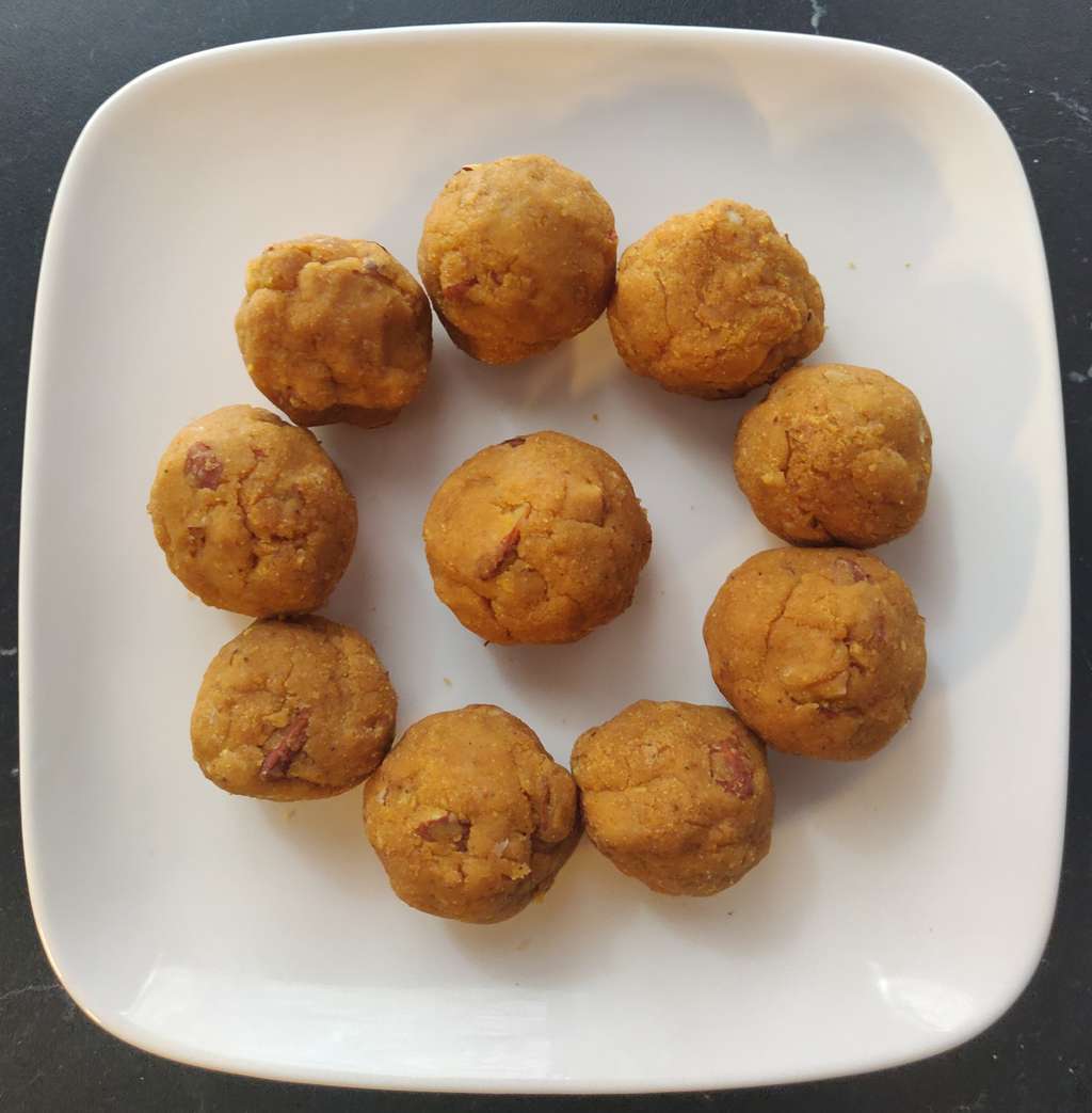 Soya chunks laddu
