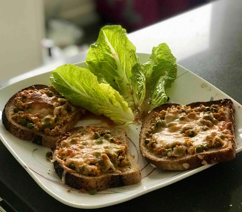 Tofu ‘n cheese toast.