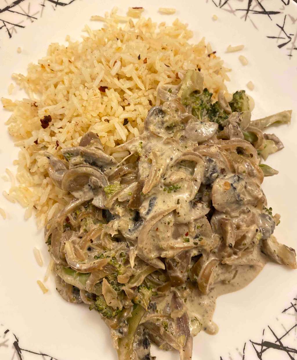 Herbed rice with mushroom cream