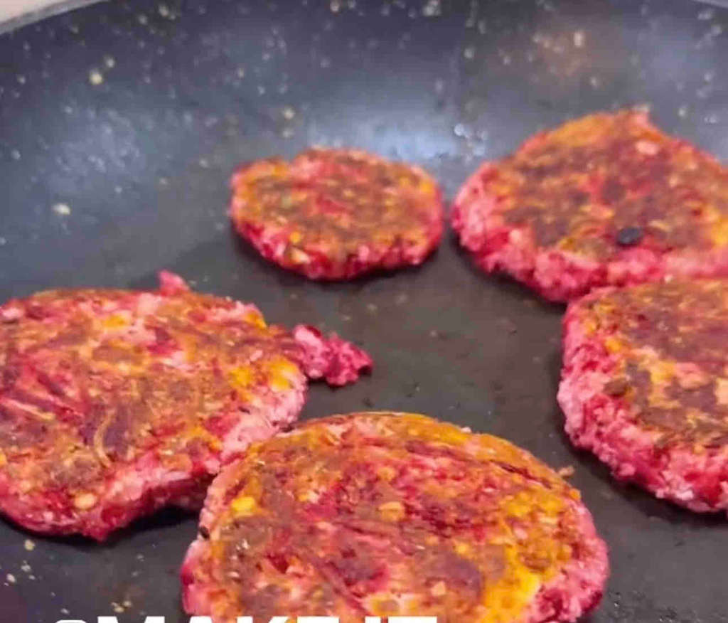 Beetroot Paneer patties 