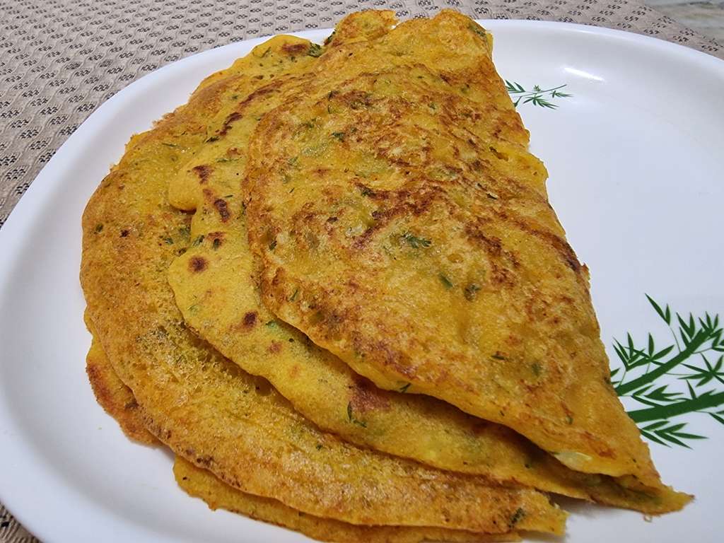 Rawa Paneer Chilla