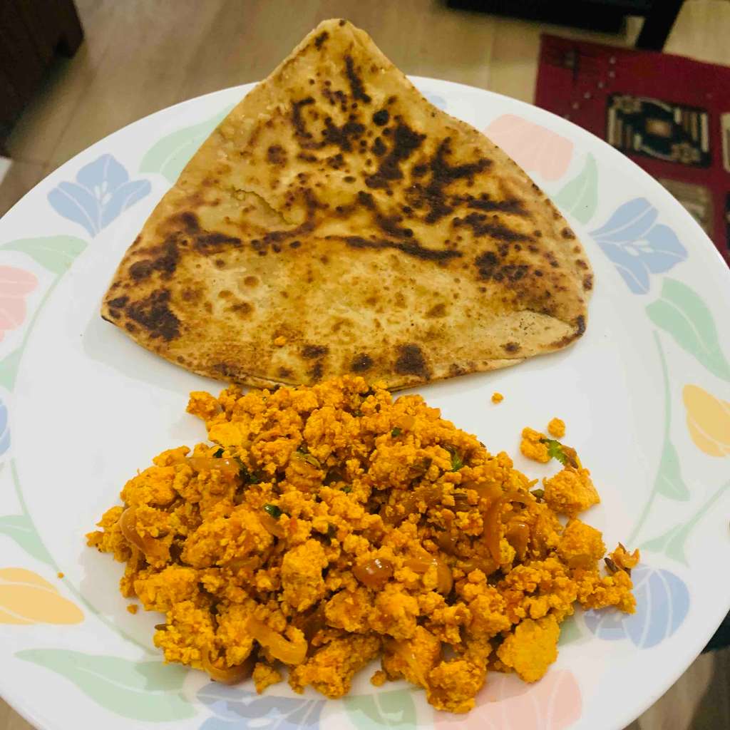 Tofu bhurji n prantha 