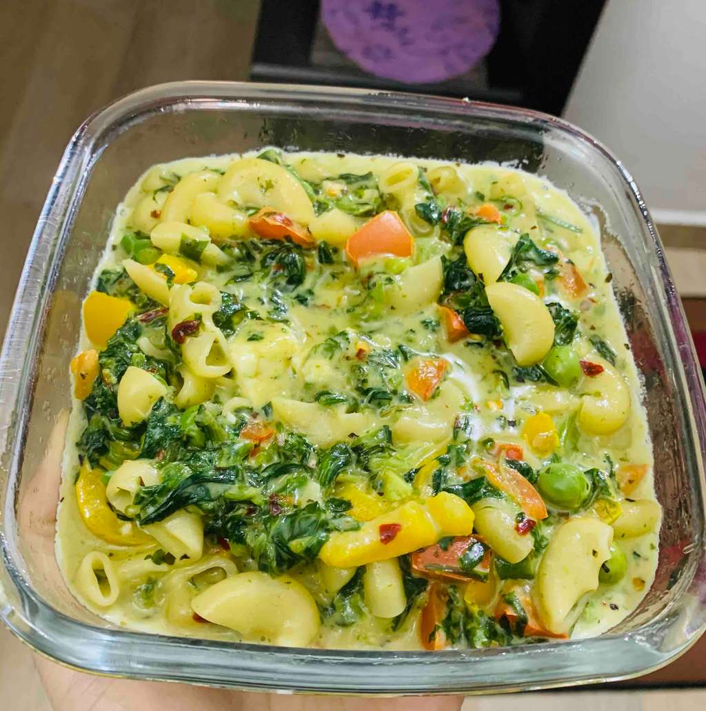 Mac n Cheese with veggies 