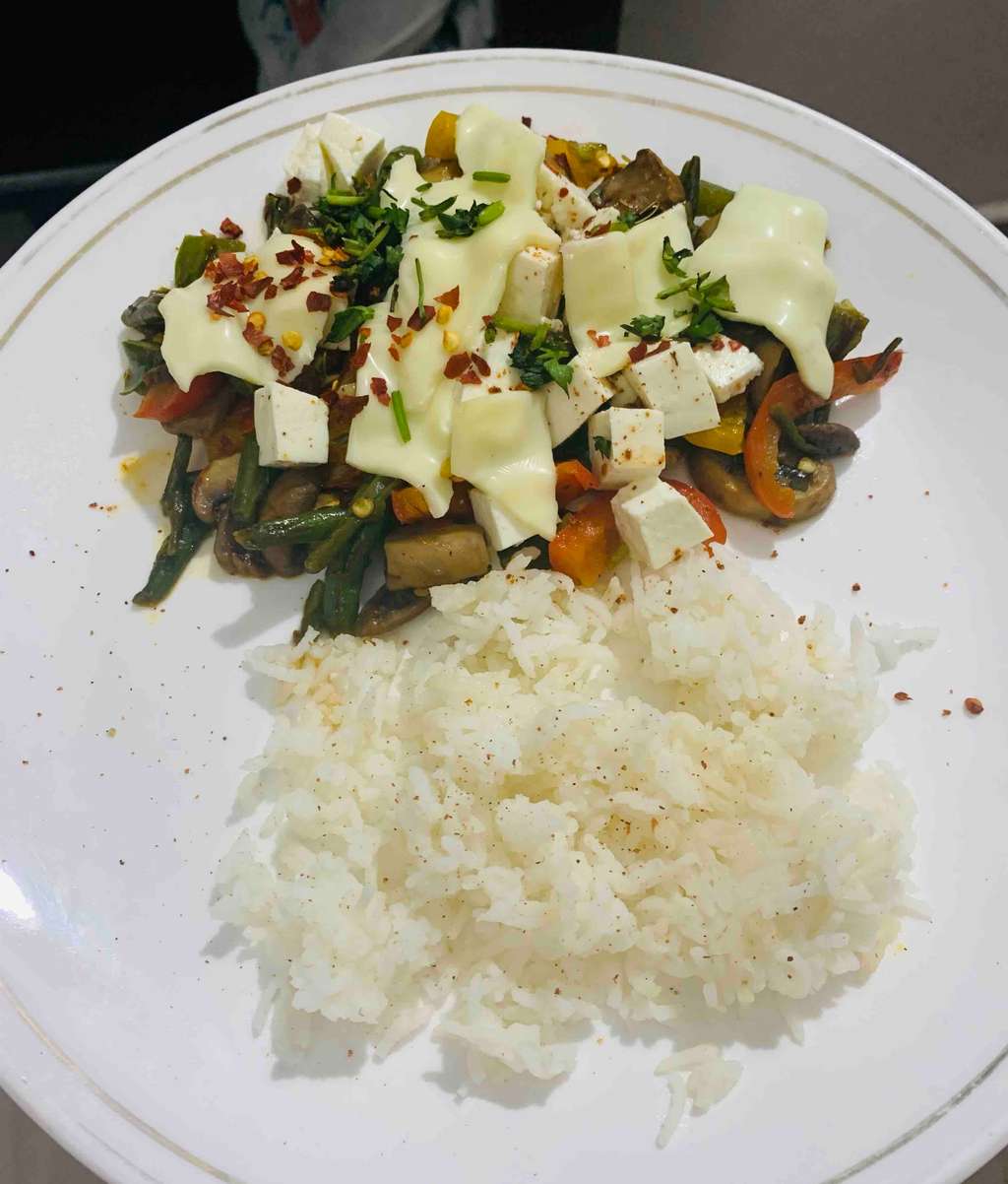 Cheesy Herbed Veggies with steamed rice 