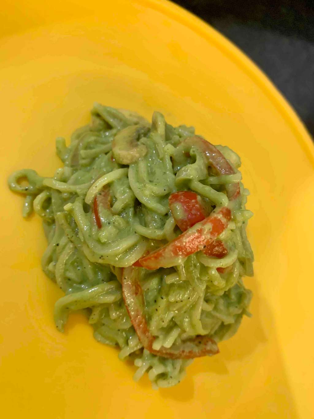 HAKKA NOODLES WITH PESTO  SAUCE 