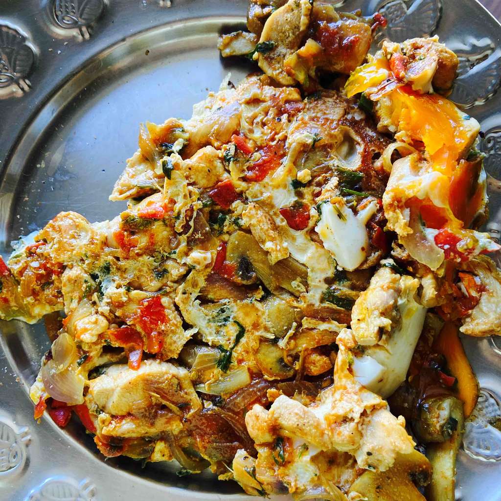 Mushrooms and Chicken Omlette