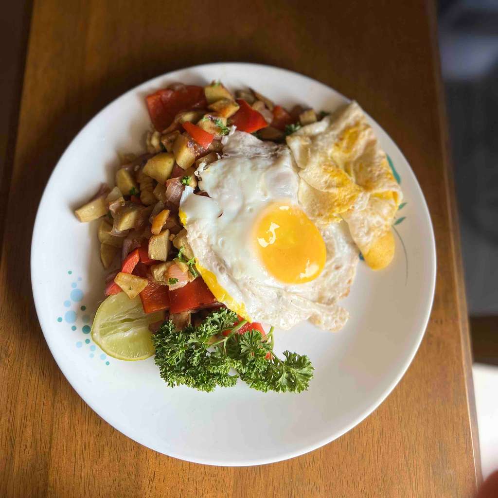 Sweet potato hash brown with eggs and chicken breast 