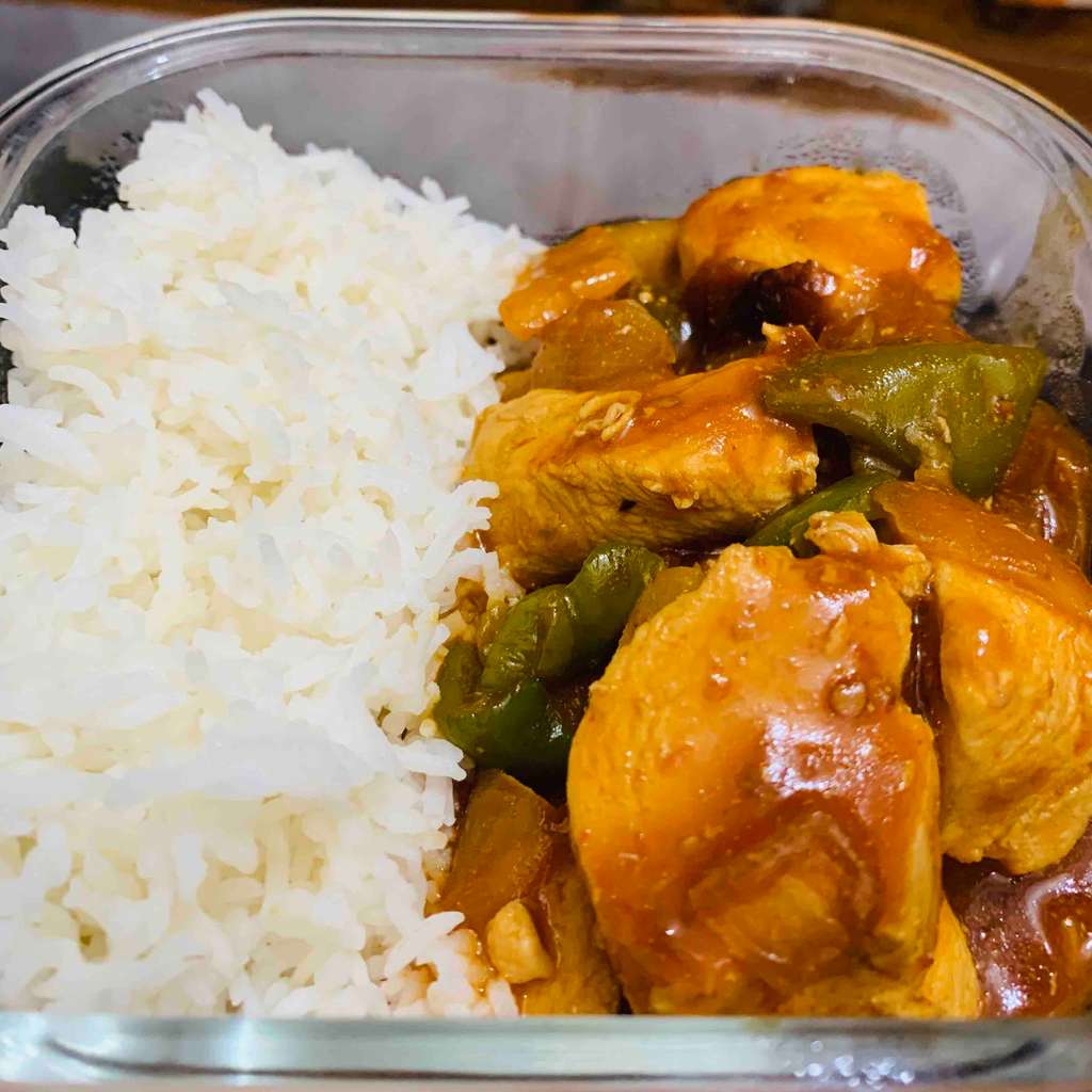 Steamed rice & Chilli garlic chicken 