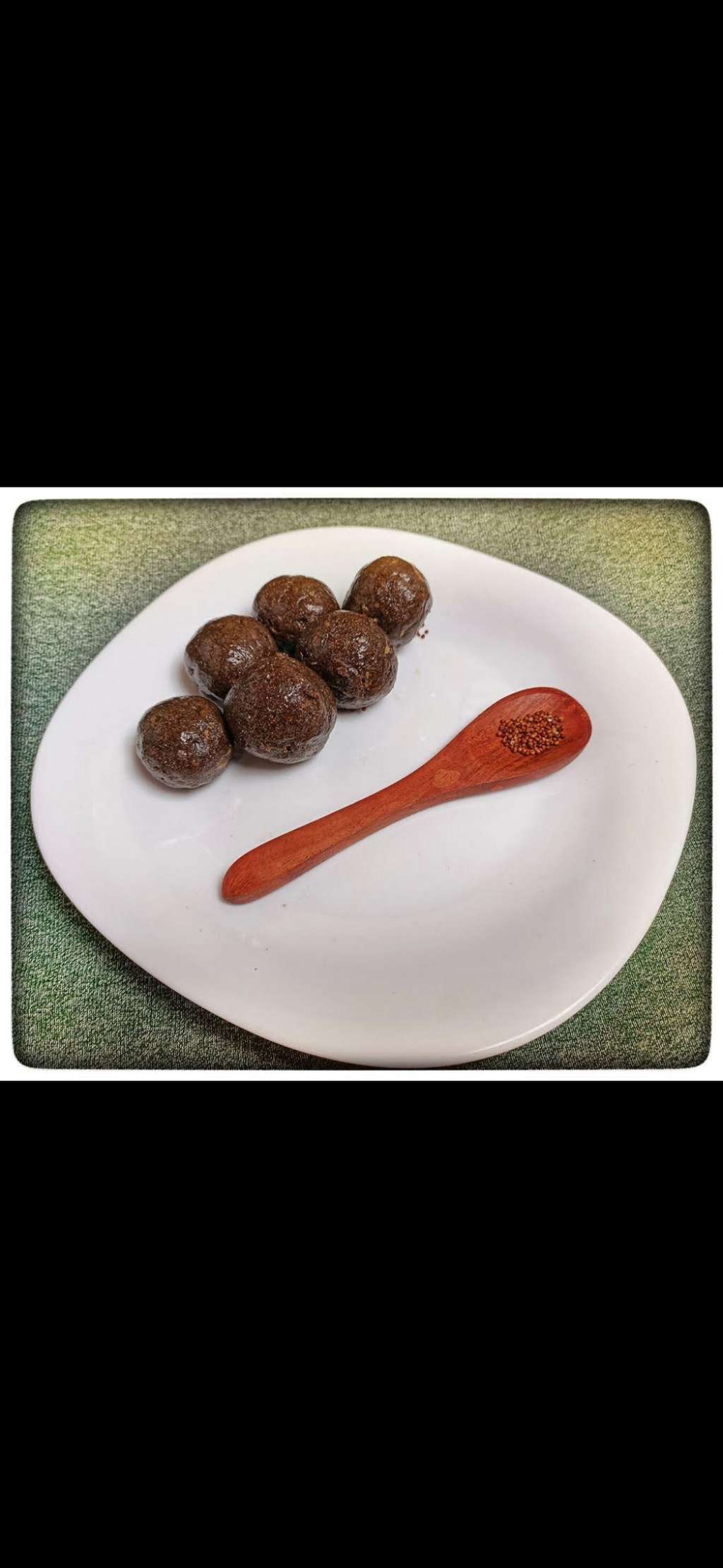 Ragi Ladoo