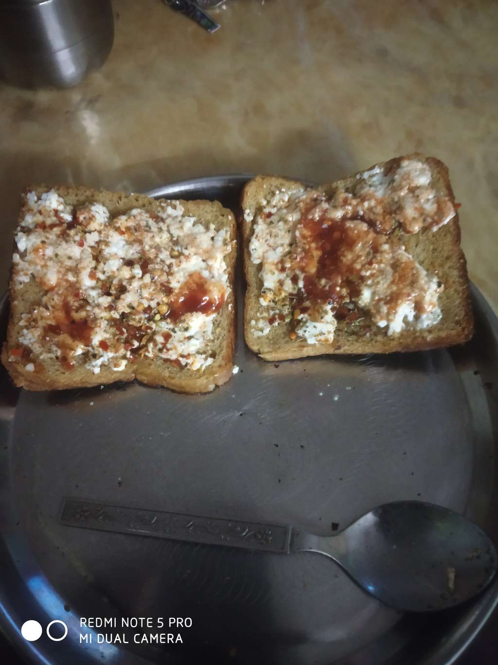 Paneer bread toast