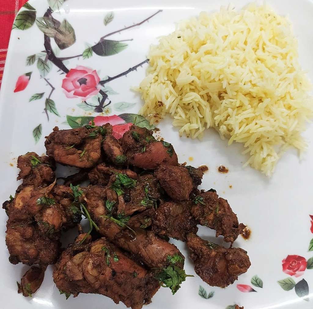 Chicken Sukha With Steam Rice