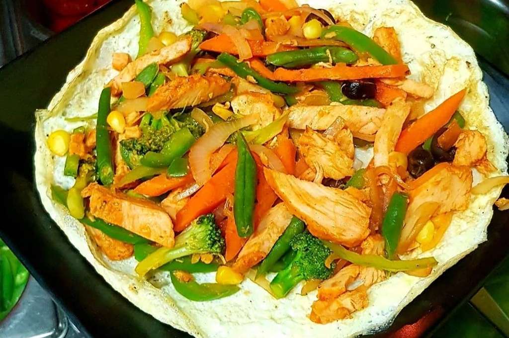 omlette n chicken Veggies 
