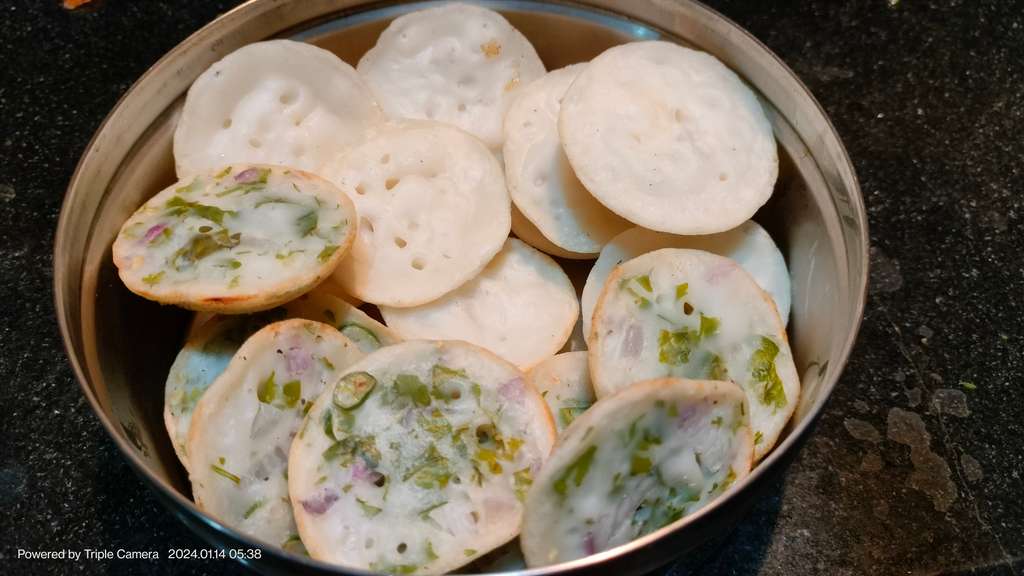 Sanjher pitha or Chitoi pitha 