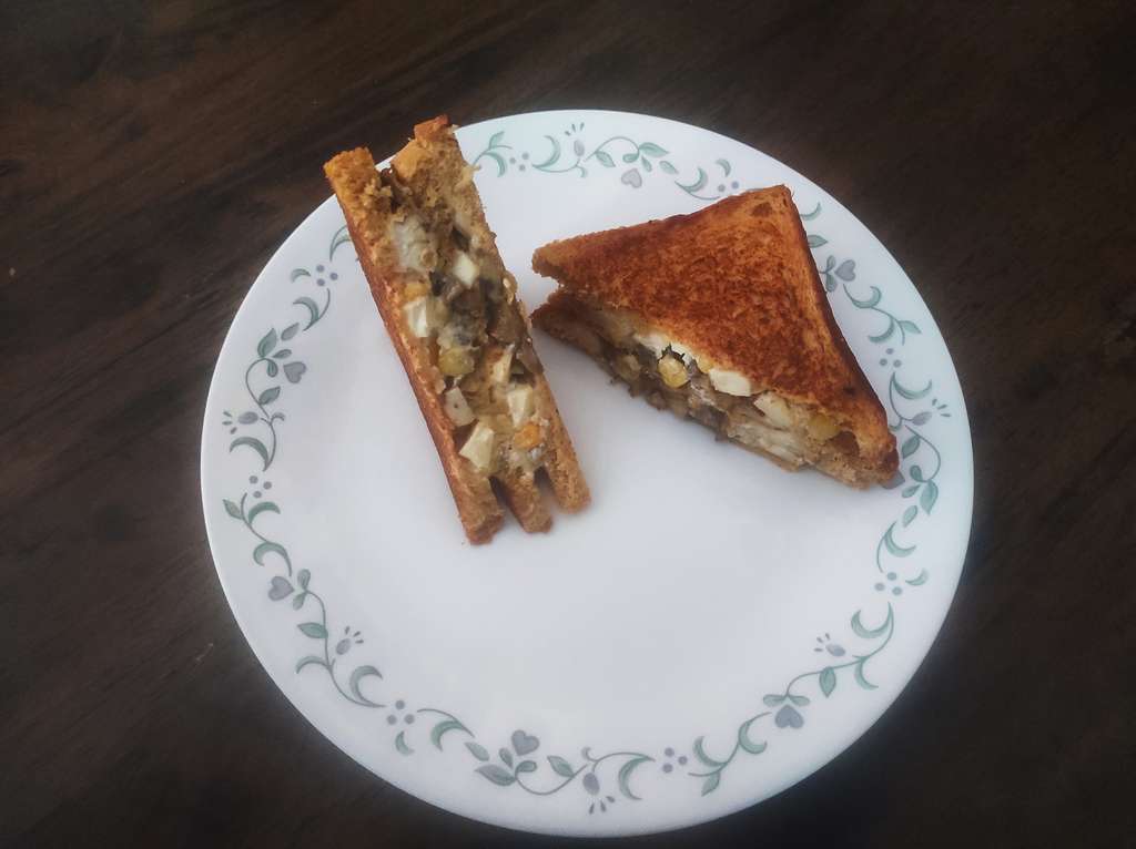 PCM Cheese sandwich - paneer, corn and mushroom cheese 