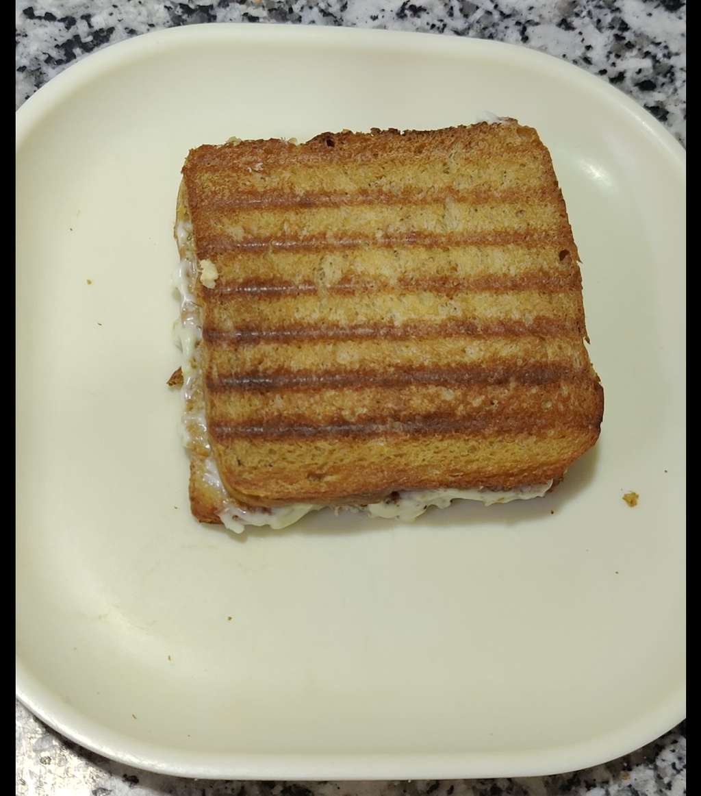 Grilled cheese and corn sandwich 🌸