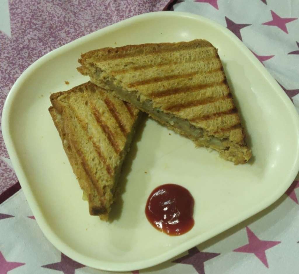 Classic aalu sandwich 🌸