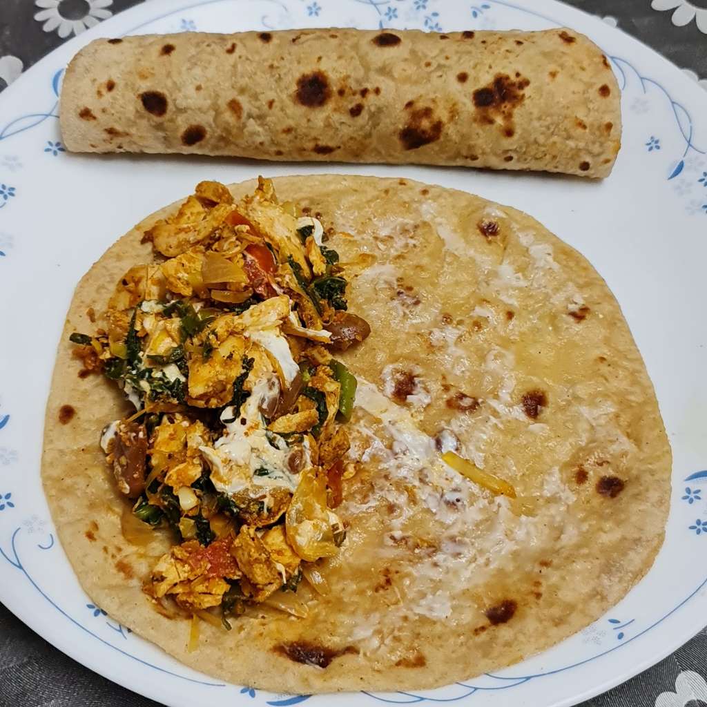 Chicken n Veggie Rolls