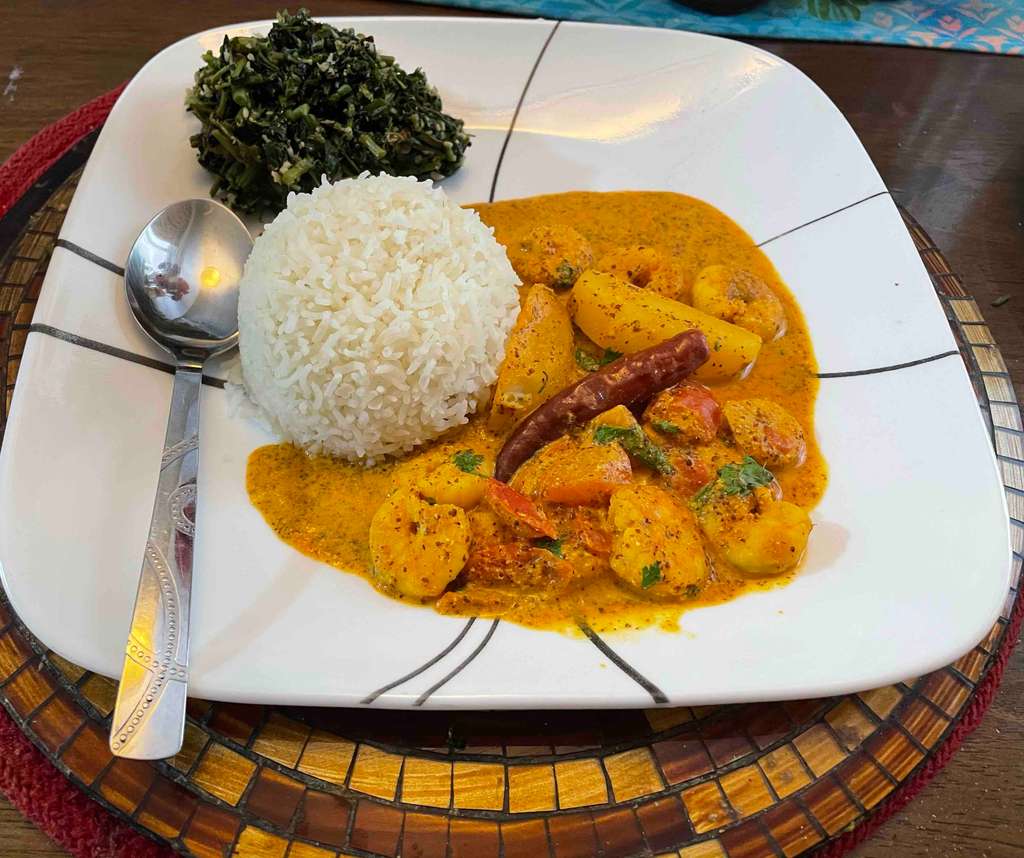 Shorshe Chingri( Prawn Mustard Curry)