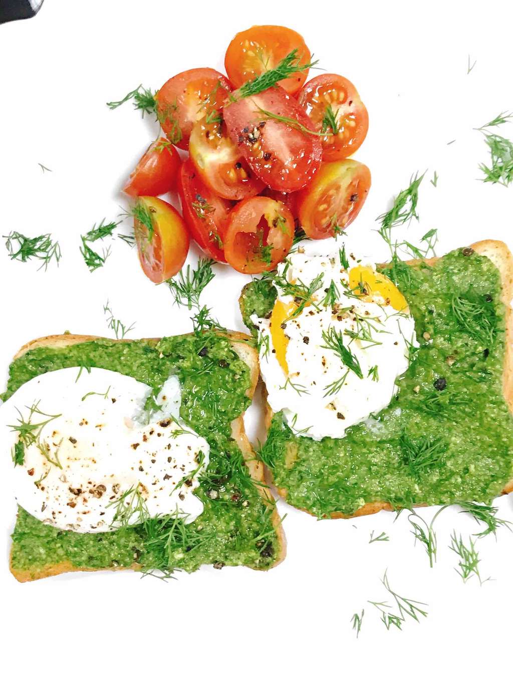Simple poached egg and spinach avocado toast.