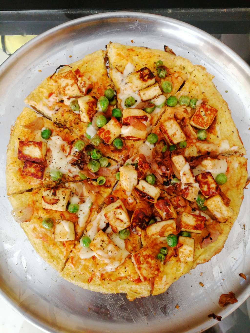 cheese crust paneer pizza (serves 2) tc9 code:hope