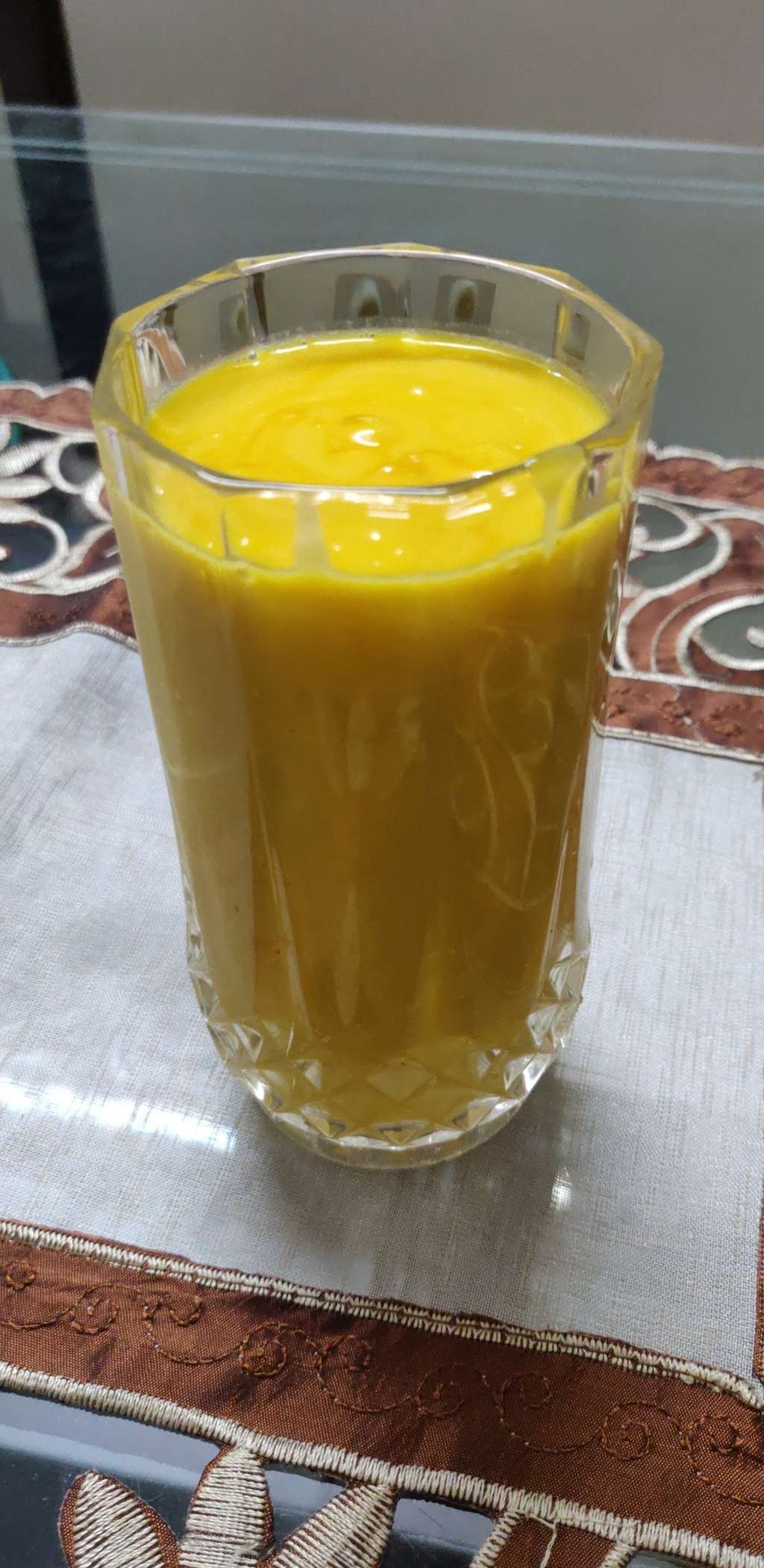 Mango smoothie