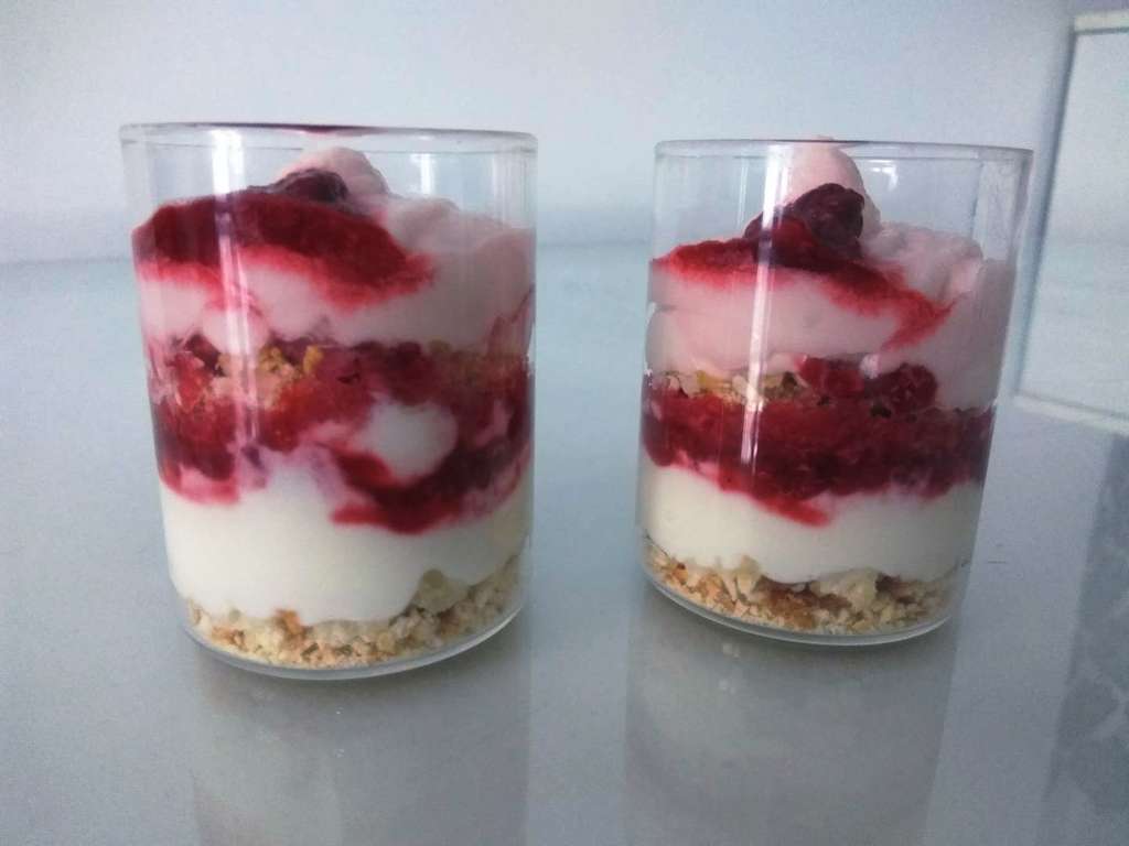 Raspberry Yoghurt Parfait