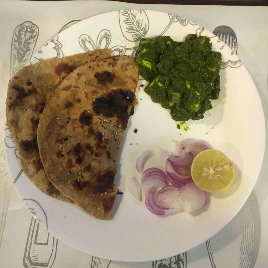 Palak Paneer with Soya Tandoori Roti