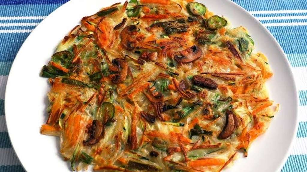 Korean vegetable pancake 