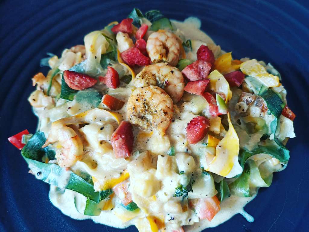 Zuchinni Fettuccine with butter garlic prawns