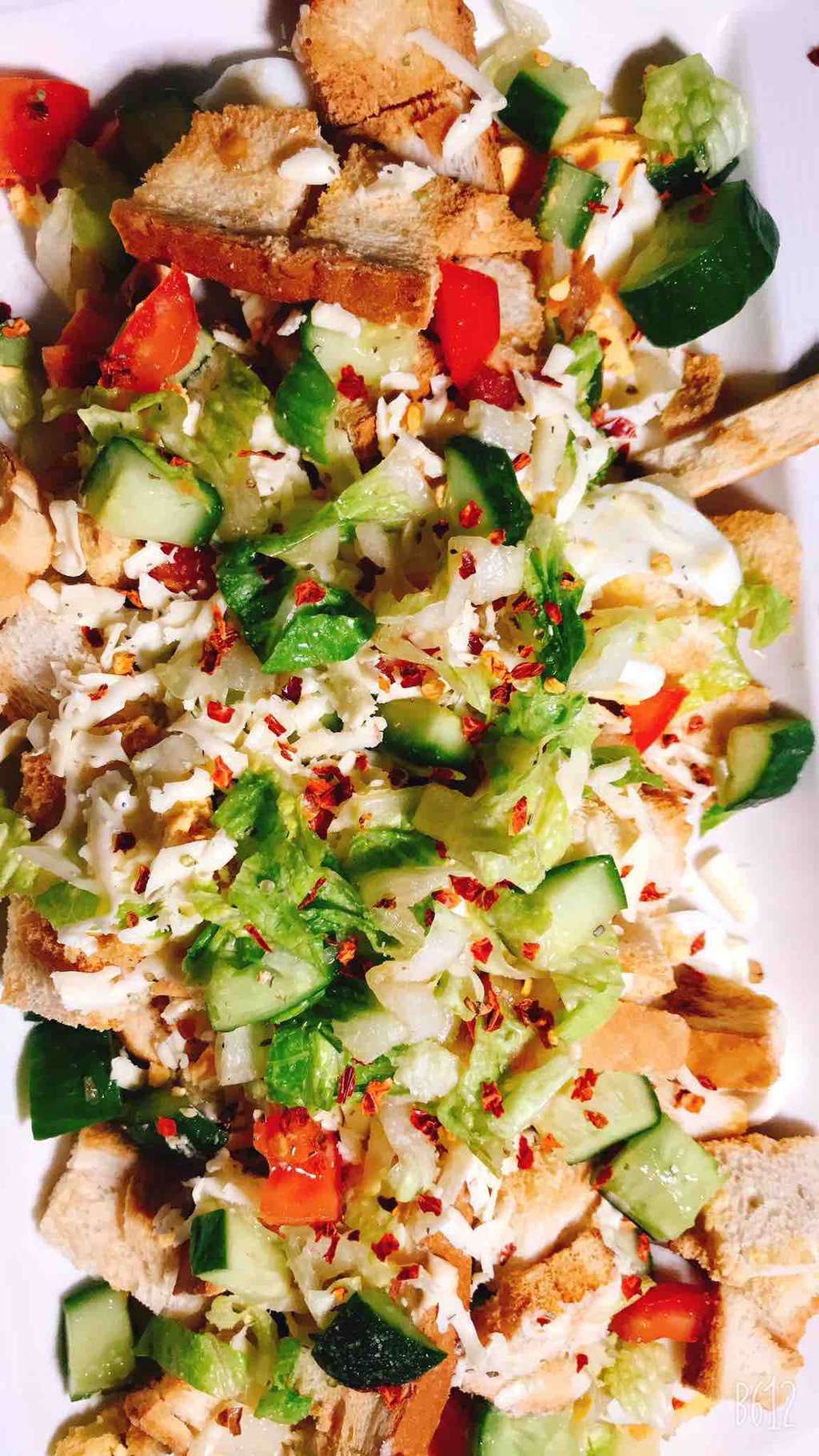 Bread egg salad 