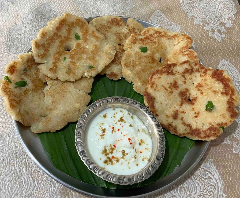 Amaranth and paneer thalipith ( vrat recipe)