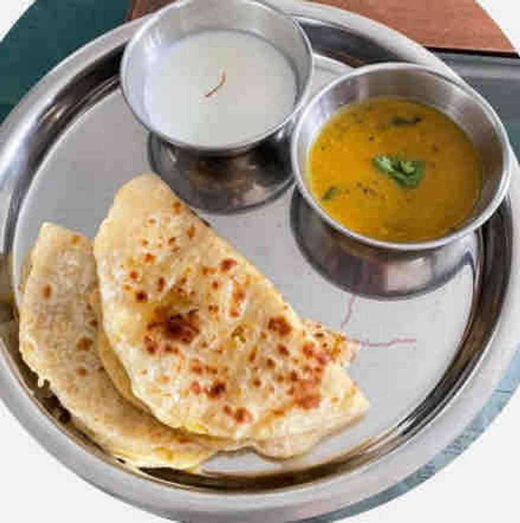 puranpoli with kataachi aamti