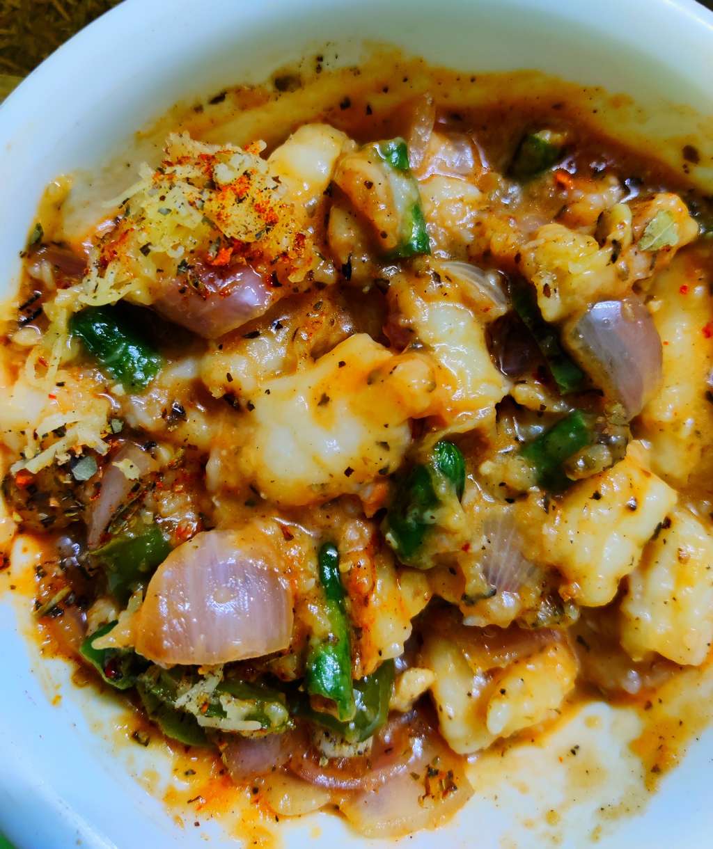 Vegetable Gnocchi with red sauce
